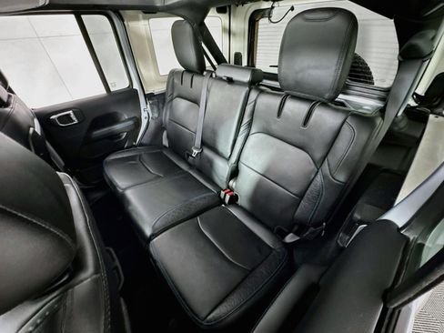 Used 2024 Jeep Wrangler High Altitude AWD/4WD image 23