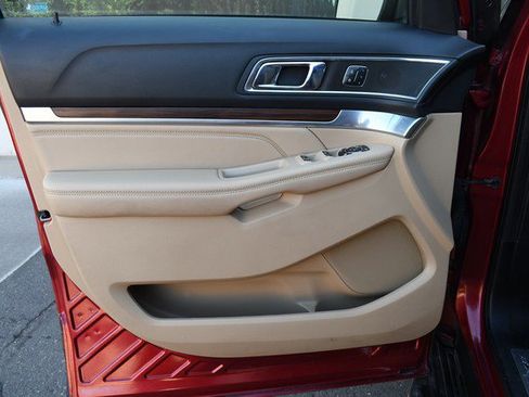 Used 2017 Ford Explorer Limited w/ Equipment Group 301A image 13