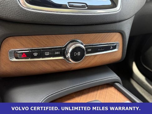 Certified 2024 Volvo XC90 T8 Plus w/ Protection Package Premier AWD/4WD image 17