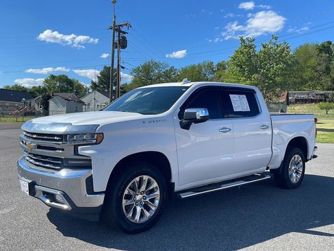 Used 2019 Chevrolet Silverado 1500 LTZ w/ LTZ Premium Package AWD/4WD image 35