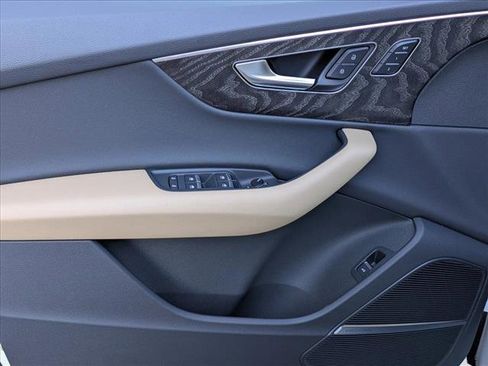 New 2026 Audi Q7 2.0T Premium image 17