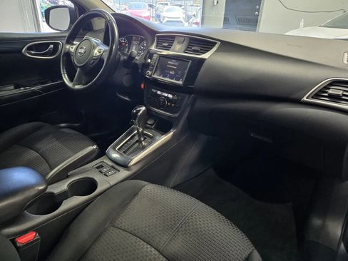 Used 2019 Nissan Sentra SR FWD image 5