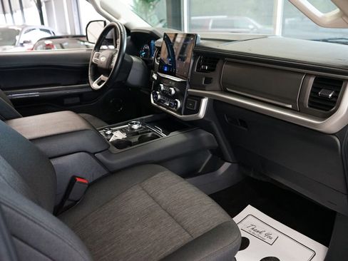 Used 2022 Ford Expedition Max XLT AWD/4WD image 43