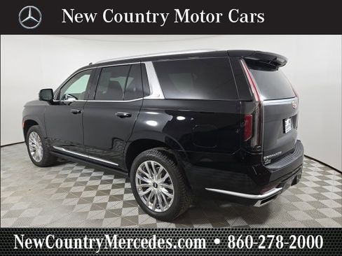 Used 2023 Cadillac Escalade Premium Luxury w/ Performance Package image 5