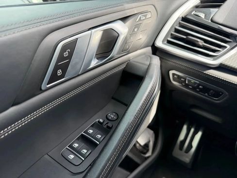 Used 2020 BMW X6 M50i AWD/4WD image 26