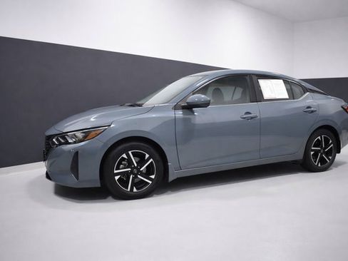 Certified 2024 Nissan Sentra SV image 2