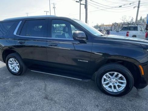 Used 2025 Chevrolet Tahoe LT AWD/4WD image 3