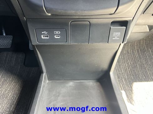 Used 2025 Honda Odyssey EX-L image 11