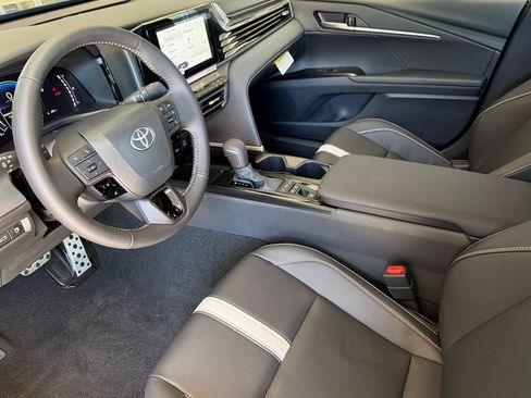 New 2026 Toyota Camry SE FWD image 11