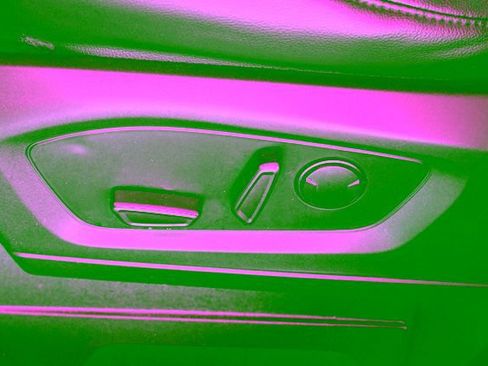 Used 2021 Ford Explorer XLT w/ Equipment Group 202A RWD image 20