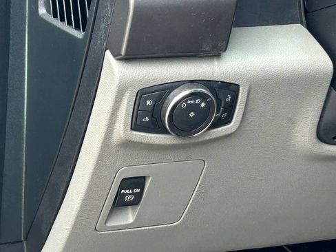 Used 2018 Ford F150 XLT RWD image 34