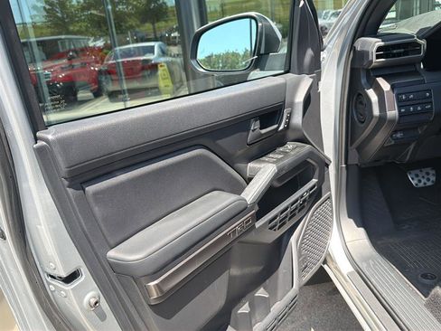 Used 2025 Toyota 4Runner TRD Sport Premium w/ Tow Technology Package AWD/4WD image 4