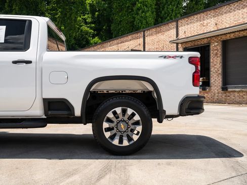 Used 2024 Chevrolet Silverado 2500 Custom w/ Custom Value Package AWD/4WD image 5