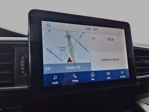 Used 2020 Ford Explorer Limited w/ Class III Trailer Tow Package image 5