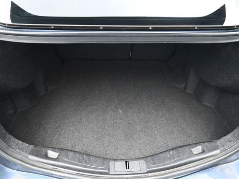 Used 2018 Ford Fusion SE image 25