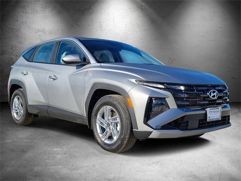 New 2026 Hyundai Tucson SE image 2