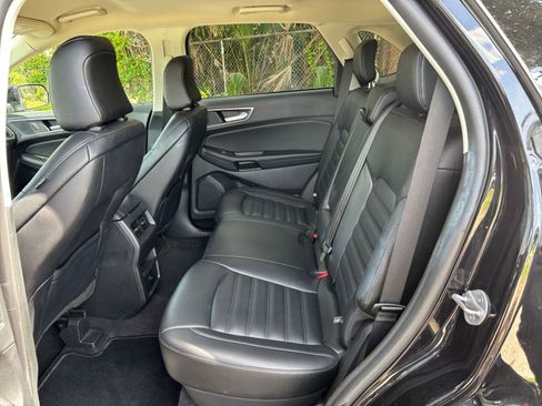 Used 2024 Ford Edge SEL image 25