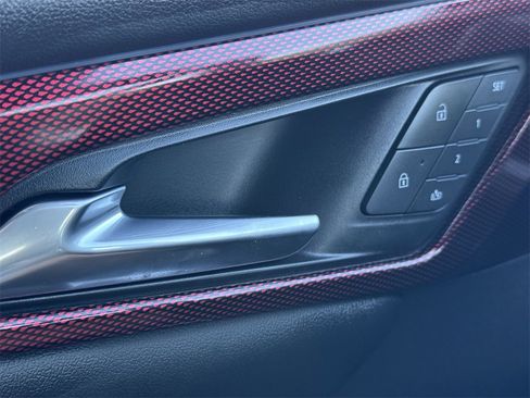 Used 2024 Chevrolet Traverse RS w/ LPO, Floor Liner Package image 25