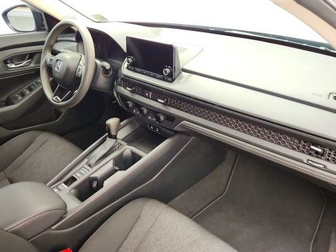 Used 2025 Honda Accord SE image 25