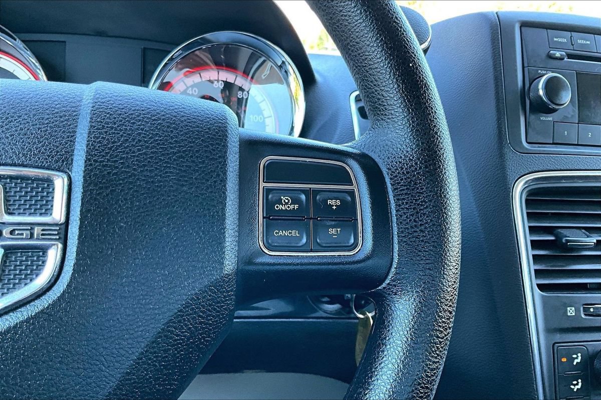 Used 2016 Dodge Grand Caravan SE w/ Quick Order Package 29E SE FWD image 23