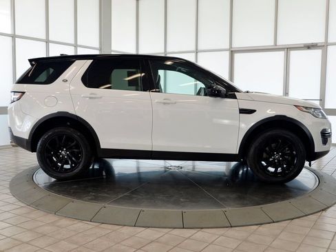 Used 2019 Land Rover Discovery Sport SE AWD/4WD image 9