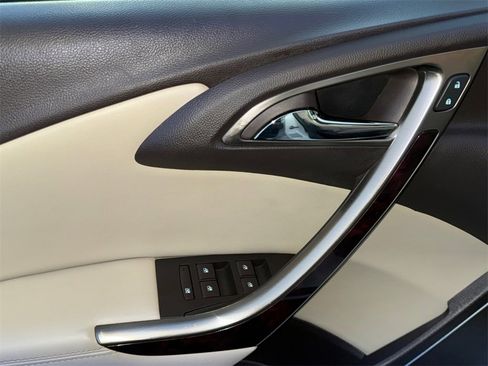 Used 2016 Buick Verano w/ Comfort Package image 11