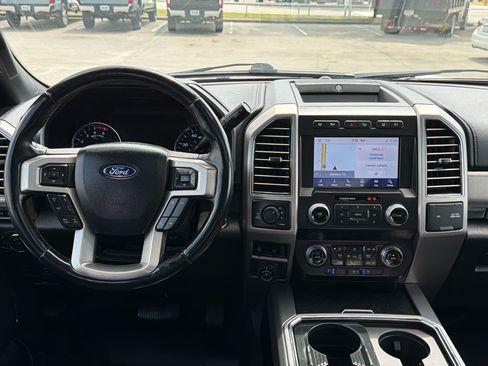Certified 2021 Ford F250 Platinum w/ FX4 Off-Road Package AWD/4WD image 21