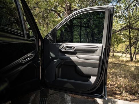 Used 2024 GMC Sierra 2500 AT4 w/ AT4 Premium Plus Package AWD/4WD image 34