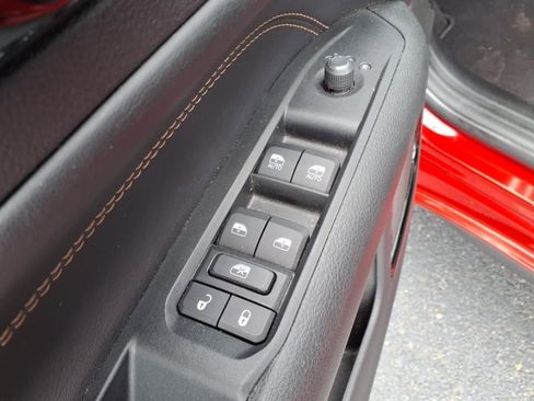 Used 2022 Jeep Compass Limited image 9