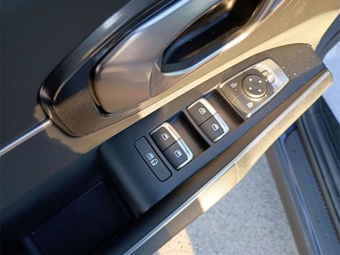 New 2026 Kia Sorento S w/ S Panoramic Sunroof Package image 19