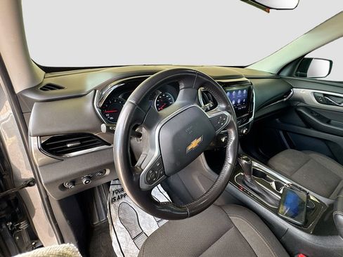 Used 2020 Chevrolet Traverse LT FWD image 8