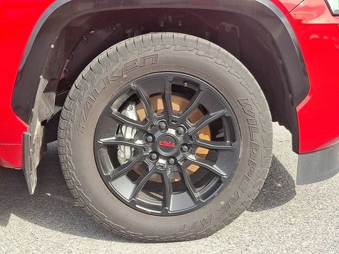 Used 2025 Toyota Sequoia Platinum image 11