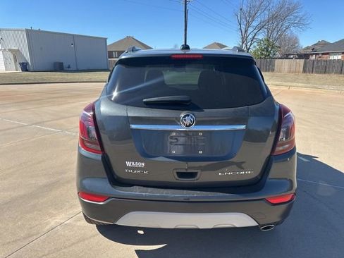 Used 2018 Buick Encore Preferred image 4