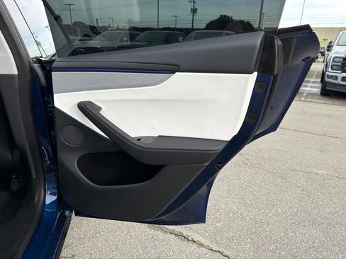 Used 2026 Tesla Model Y Long Range RWD image 20