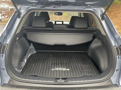 Certified 2025 Toyota Corolla Cross XLE image 22