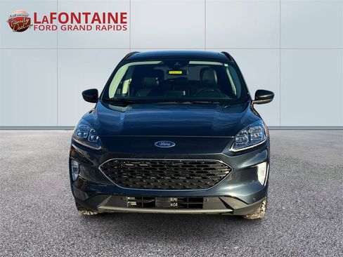 Used 2022 Ford Escape Titanium w/ Class II Trailer Tow Package image 2