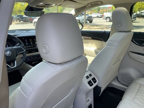 Used 2023 Buick Envision Avenir FWD image 28