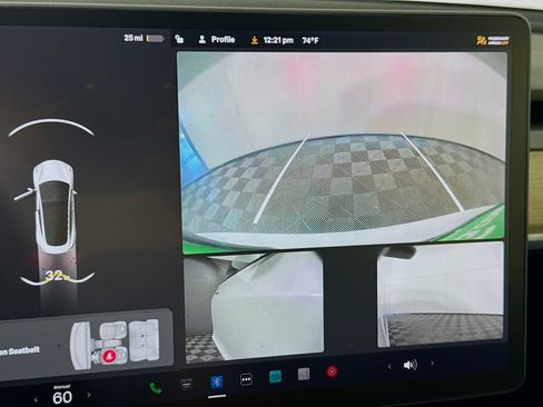 Used 2021 Tesla Model 3 Standard Range Plus image 19