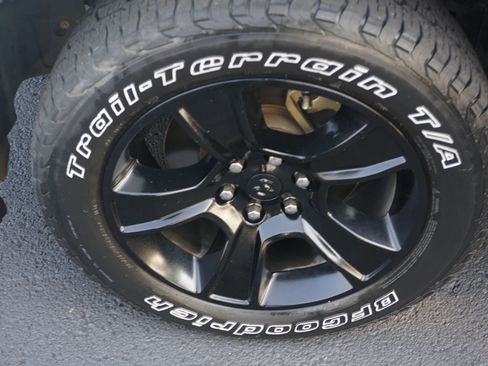 Used 2022 RAM 1500 Big Horn AWD/4WD image 12