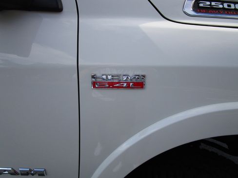 Used 2019 RAM 2500 Limited image 36