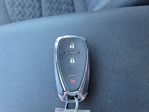 Used 2023 Chevrolet Equinox LT image 23