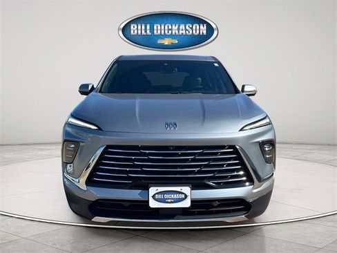 Used 2025 Buick Enclave Preferred image 2