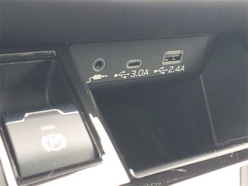 Used 2024 Subaru Outback Limited image 30