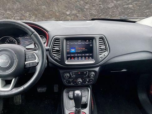 Used 2018 Jeep Compass Trailhawk w/ Leather Interior Group image 6