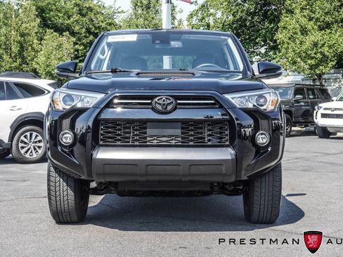 Used 2024 Toyota 4Runner TRD Off-Road Premium AWD/4WD image 17