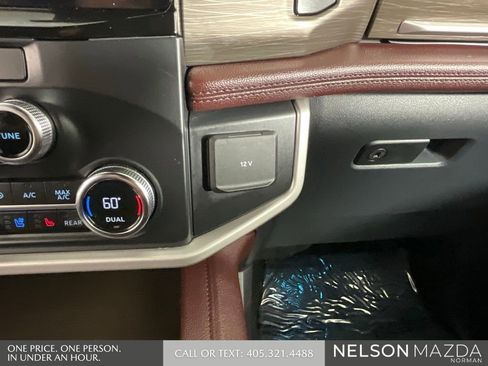 Used 2022 Ford Expedition Limited RWD image 37