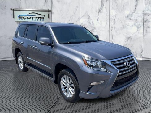 Used 2019 Lexus GX 460 image 10