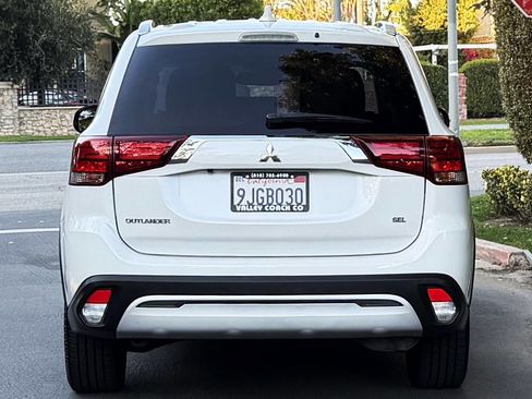 Used 2020 Mitsubishi Outlander SEL image 6