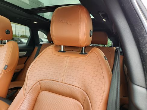 Certified 2026 Jaguar F-PACE R-Dynamic S AWD/4WD image 11