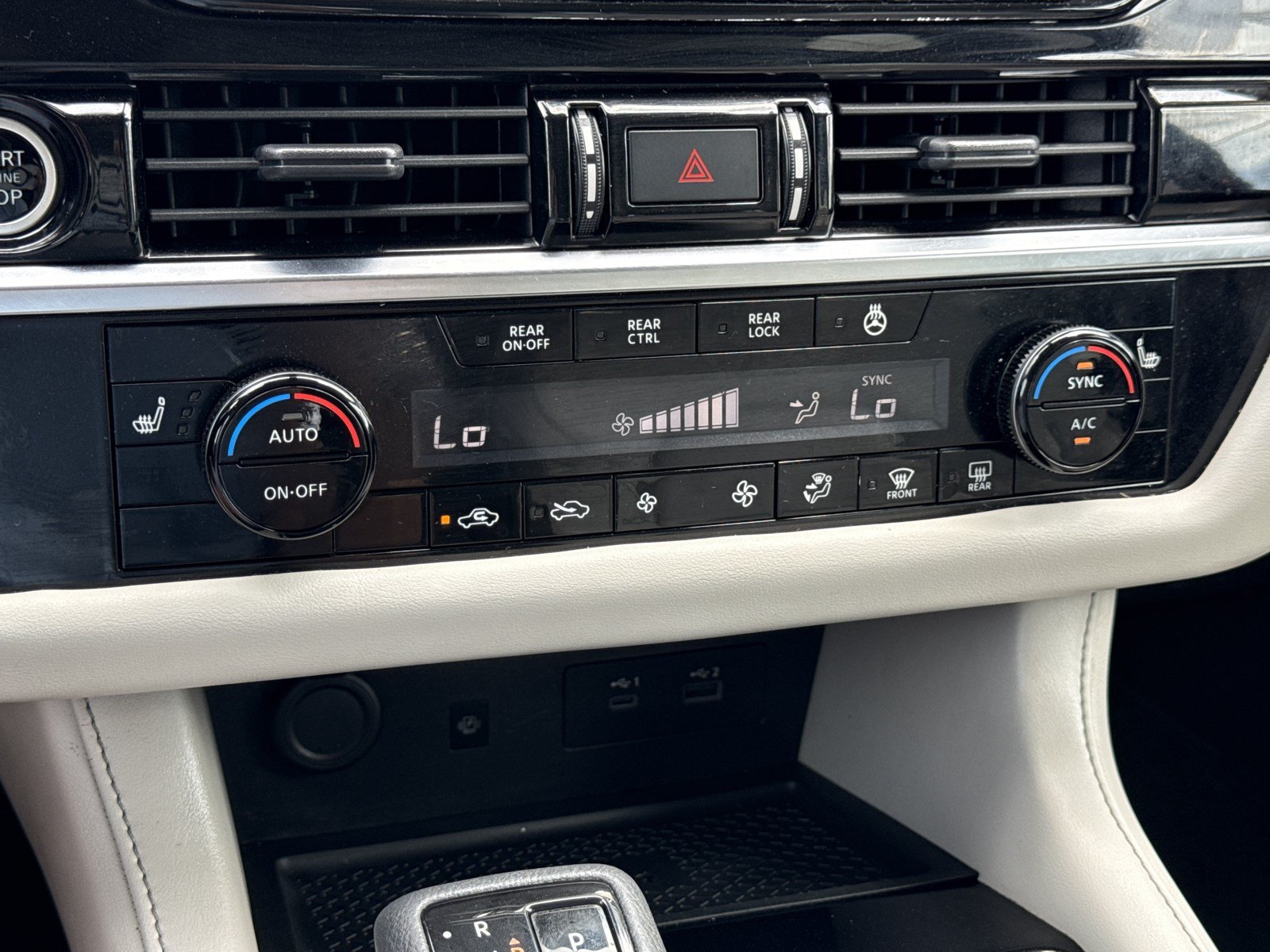 Used 2023 Nissan Pathfinder SL FWD image 29
